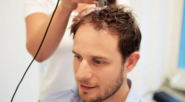 Sag Haarausfall Lebewohl: Stärkere Haare beginnen mit natürlicher Pflege